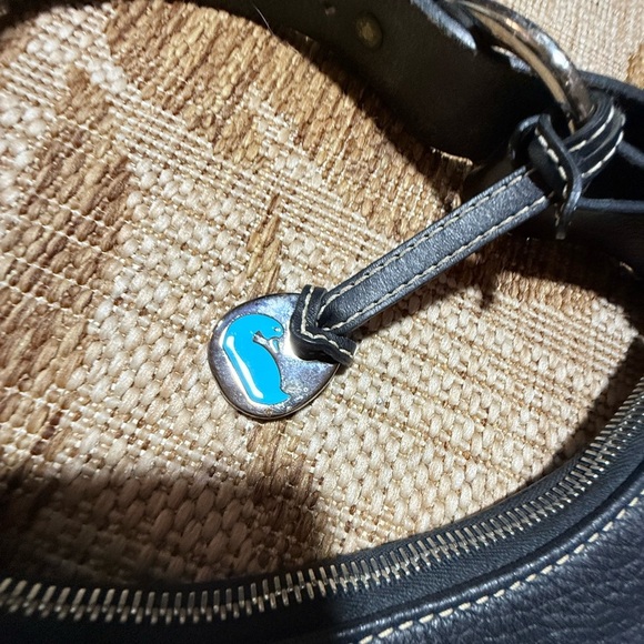 Dooney and Burke bucket shoulder bag! Exc condition!! Black color, med sz purse - Picture 5 of 15